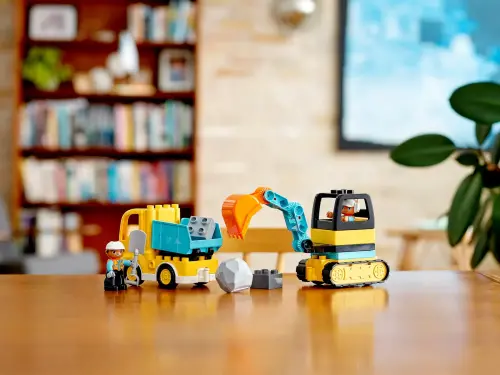 10931 Duplo Truck & Tracked Excavator - 9