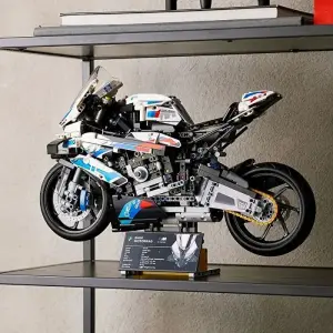 42130 Technic BMW M 1000 RR - 10