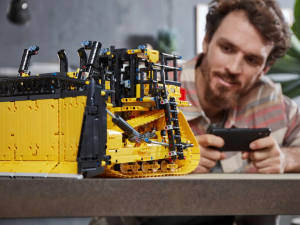 42131 Technic App-Controlled Cat D11 Bulldozer - 13