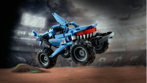 42134 Technic Monster Jam™ Megalodon™ - 8