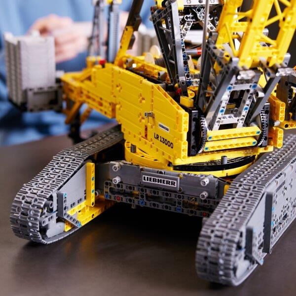 42146 Technic Liebherr Crawler Crane LR 13000 - 7