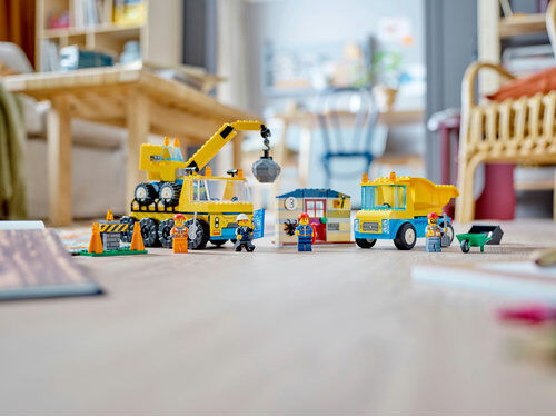 60391 City Construction Trucks and Wrecking Ball Crane - 11