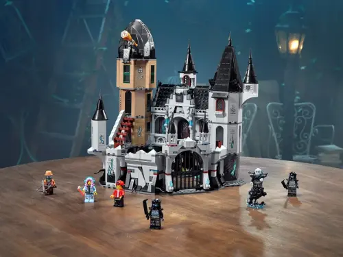 70437 HIDDEN Mystery Castle - 10