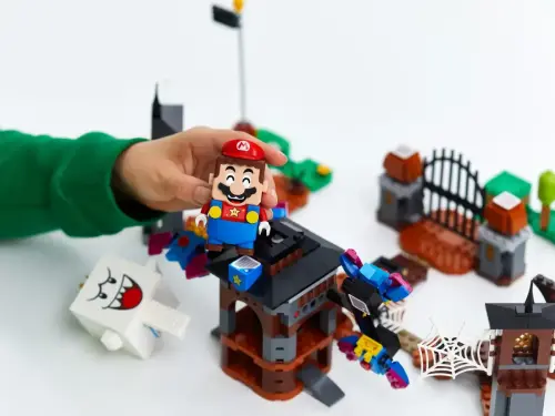 71377 SUPER MARIO King Boo and the Haunted Yard Expansion Set - 10