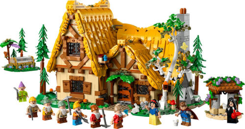 43242  Disney Snow White and the Seven Dwarfs' Cottage - 4