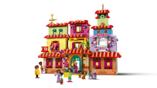 43245 Disney The Magical Madrigal House - 5