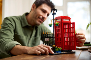 21347 Ideas Red London Telephone Box - 10