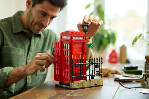 21347 Ideas Red London Telephone Box - 11